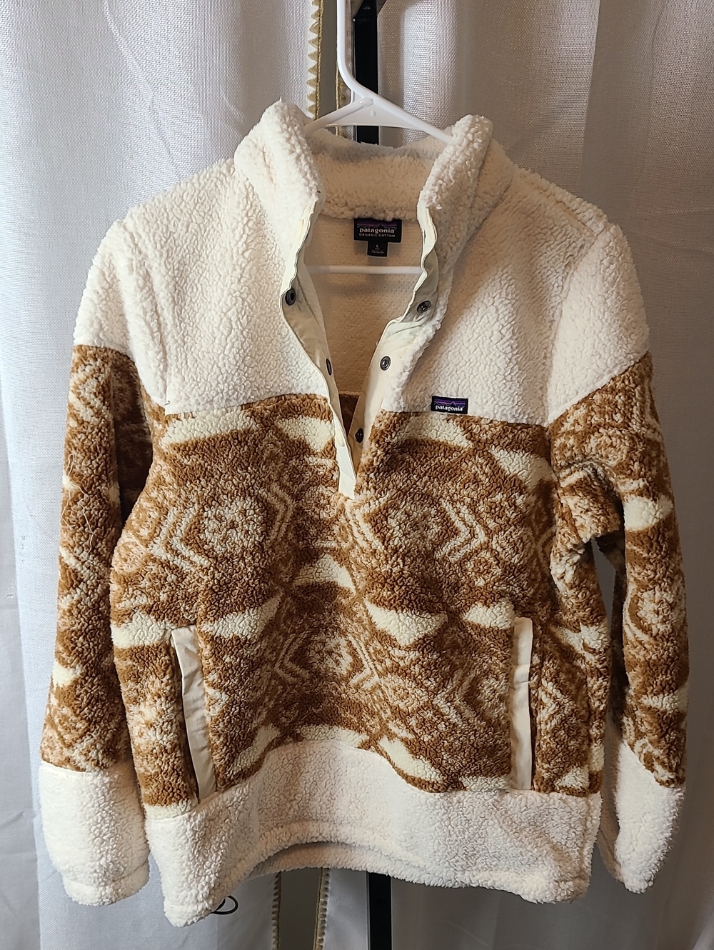 Patagonia Cream and Brown Fleece Turtleneck Pullover